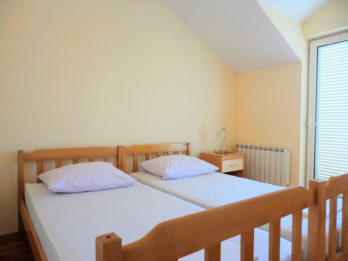Apartments Andela Свети свети Филип и Яков Екстериор снимка